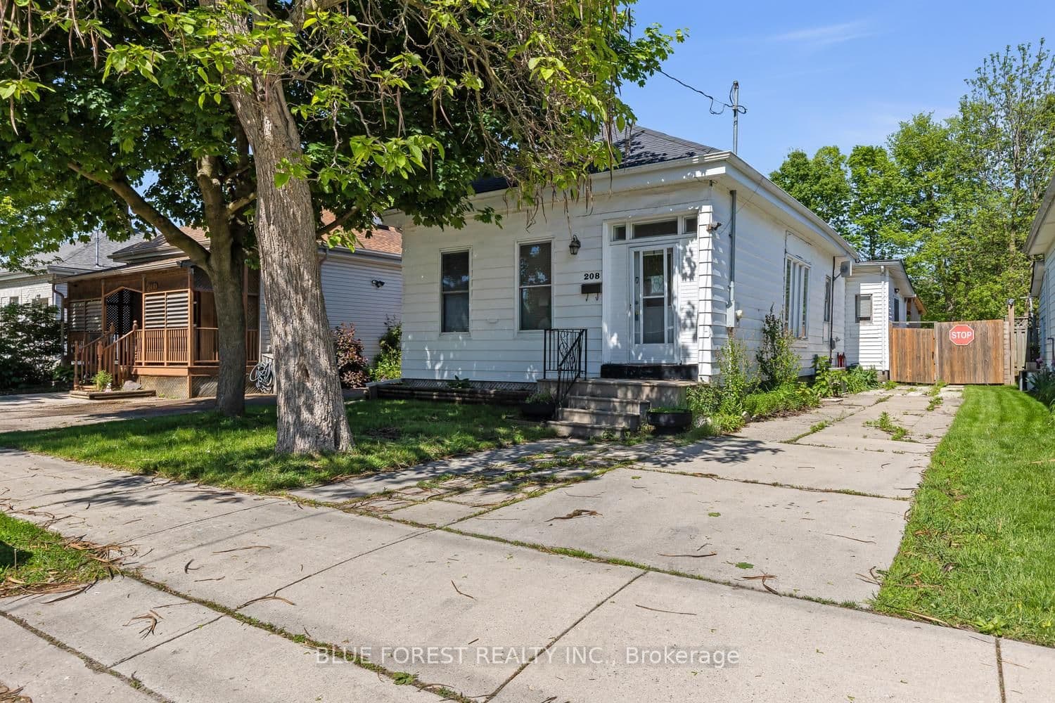 208 Maitland Street, London East, ON N6B 2Y1
