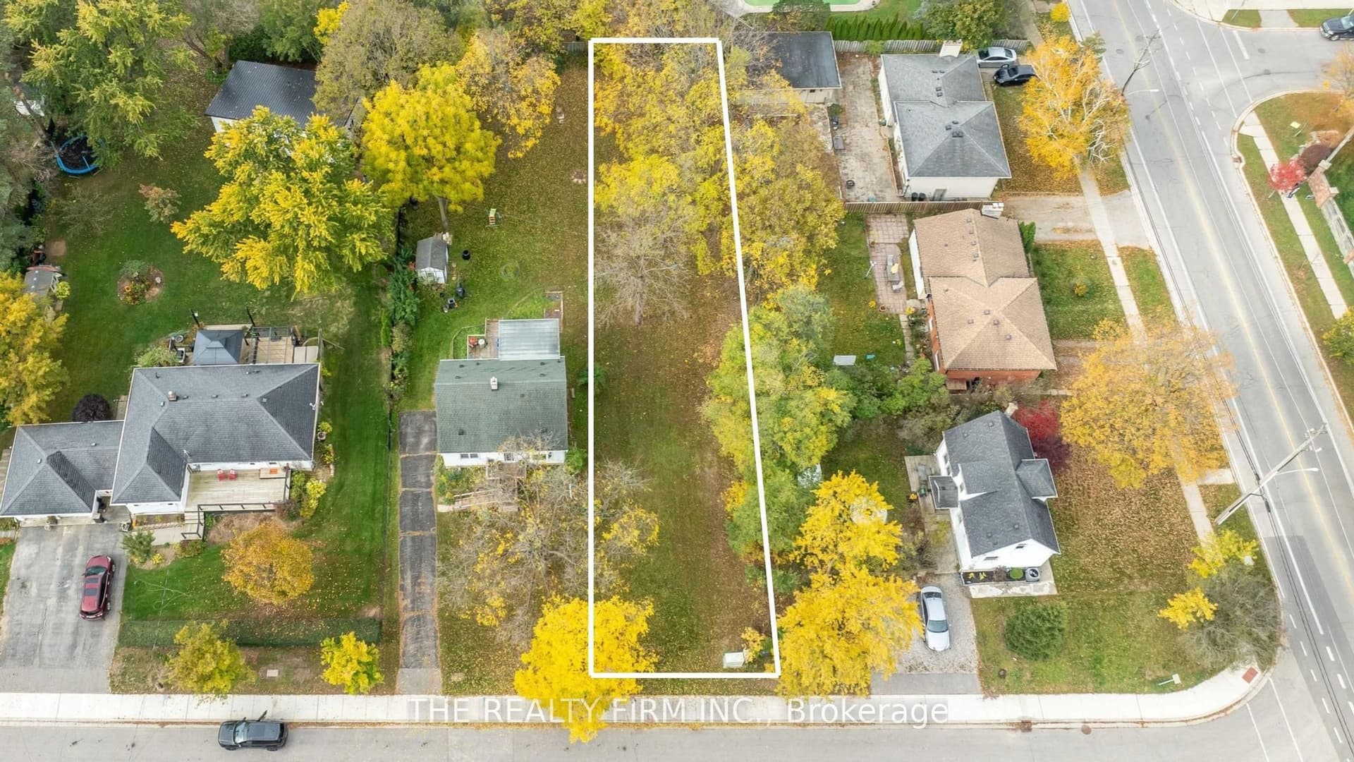 383 Kenmore Place, London East, ON N5Y 1V3