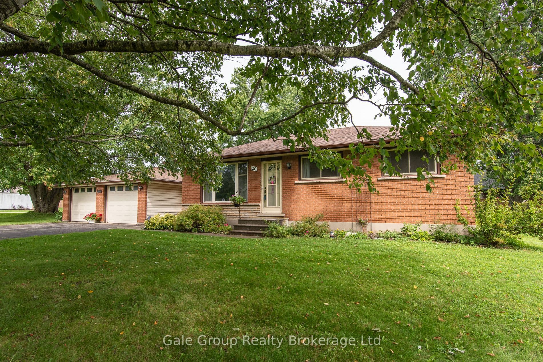 20 GEORGE Street E, East Zorra-Tavistock, ON N0J 1M0