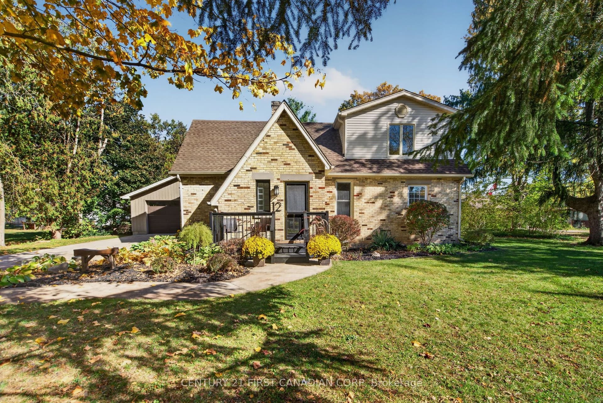 12 Charles Street, Middlesex Centre, ON N0M 2A0