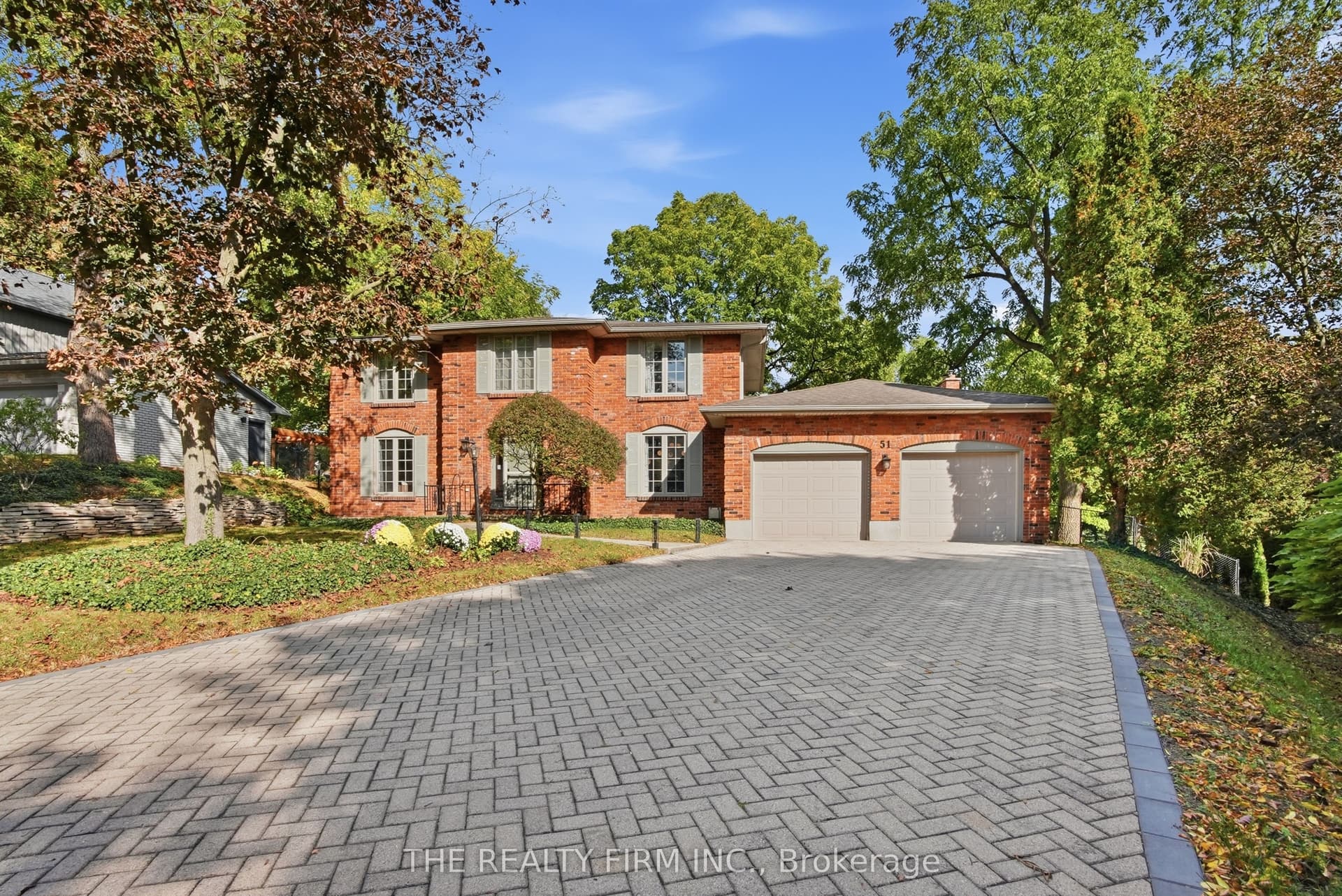 51 HAMPTON Crescent, London North, ON N6H 2N7