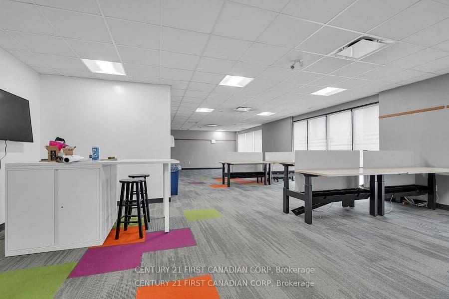 700 York Street 6, London East, ON N5W 2S8