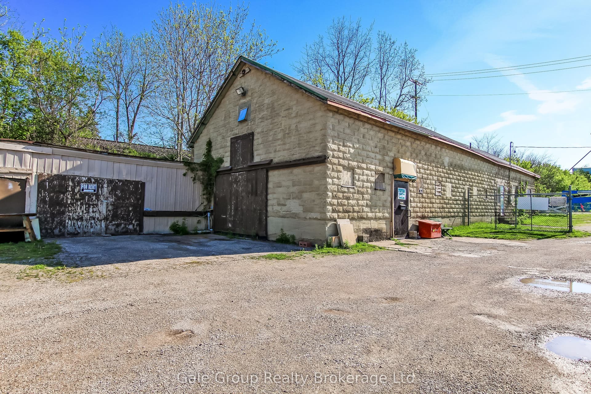 100 Butler Street B, Woodstock, ON N4S 3A5