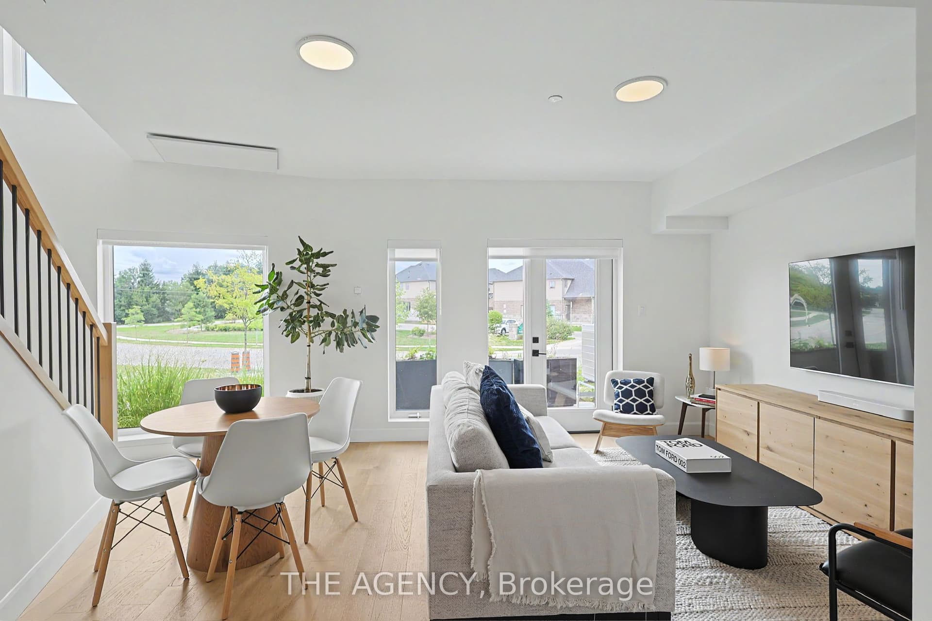 2082 Lumen Drive B113, London South, ON N6K 0L3