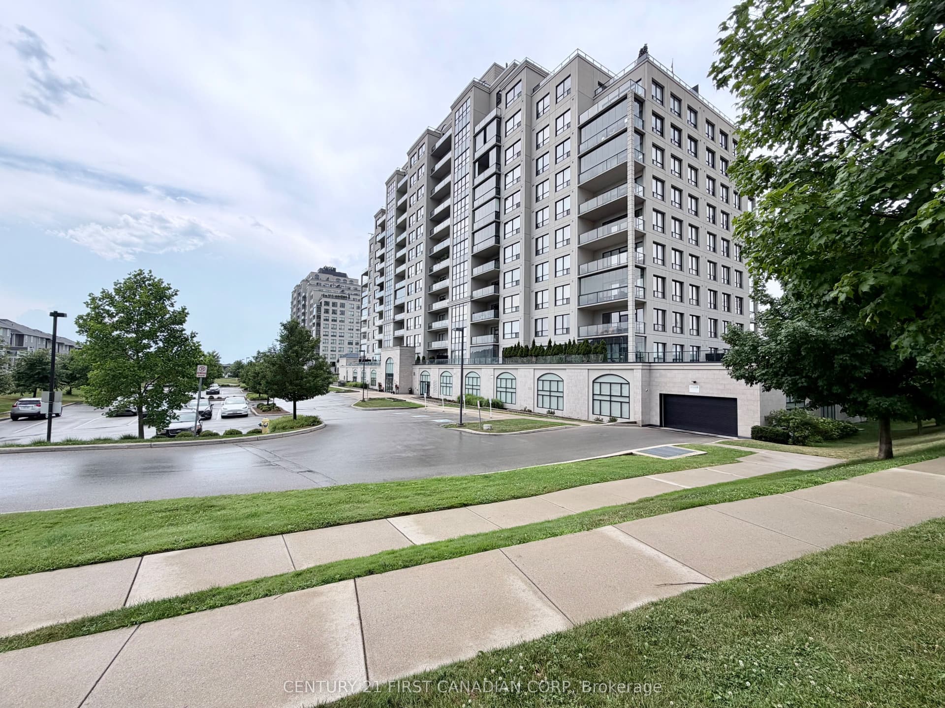 240 Villagewalk Boulevard 504, London North, ON N6G 0P6