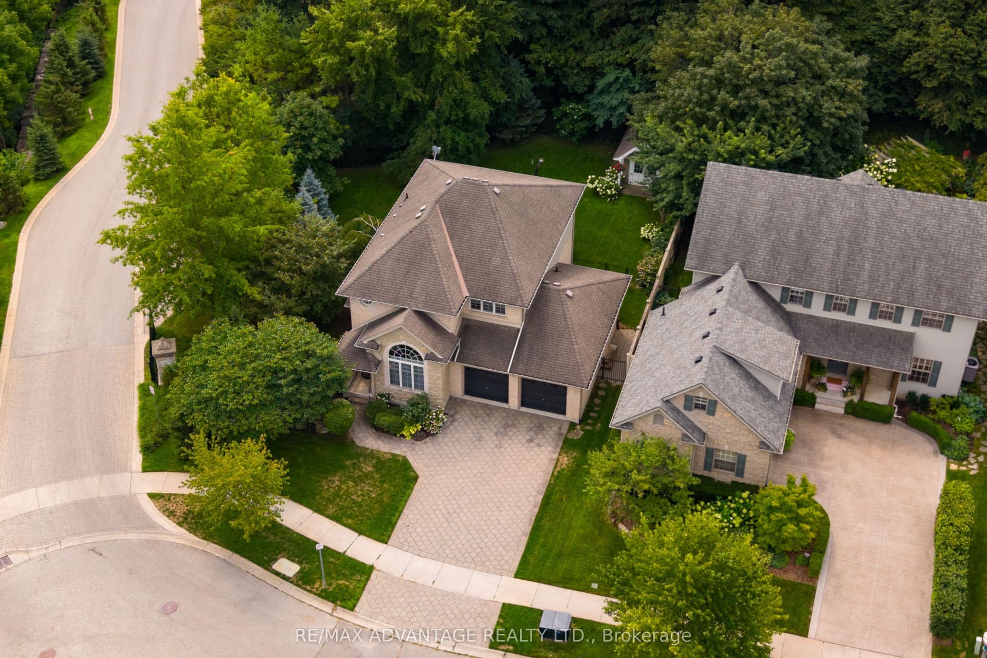 1519 Shore Road, London South, ON N6K 4Z5