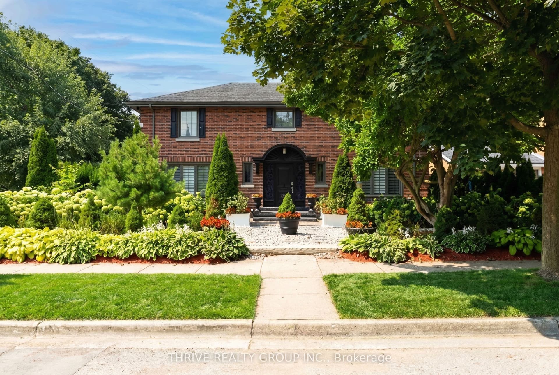 1067 LOMBARDO Avenue, London East, ON N6A 2X9