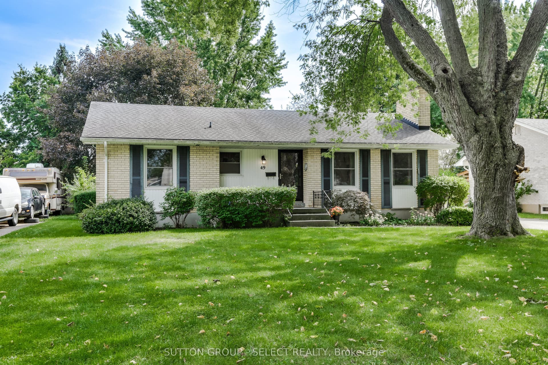49 Mcleod Crescent, London North, ON N5X 1S7