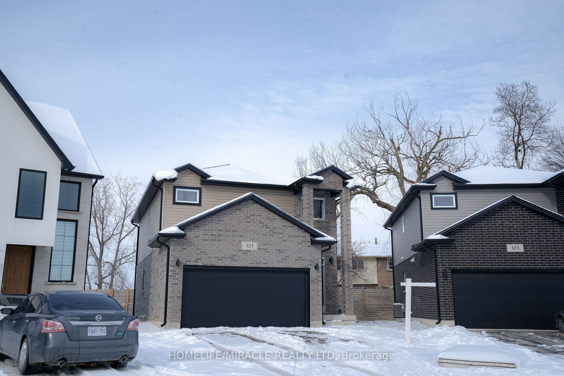 121 Marconi Court, London East, ON N5V 0C9