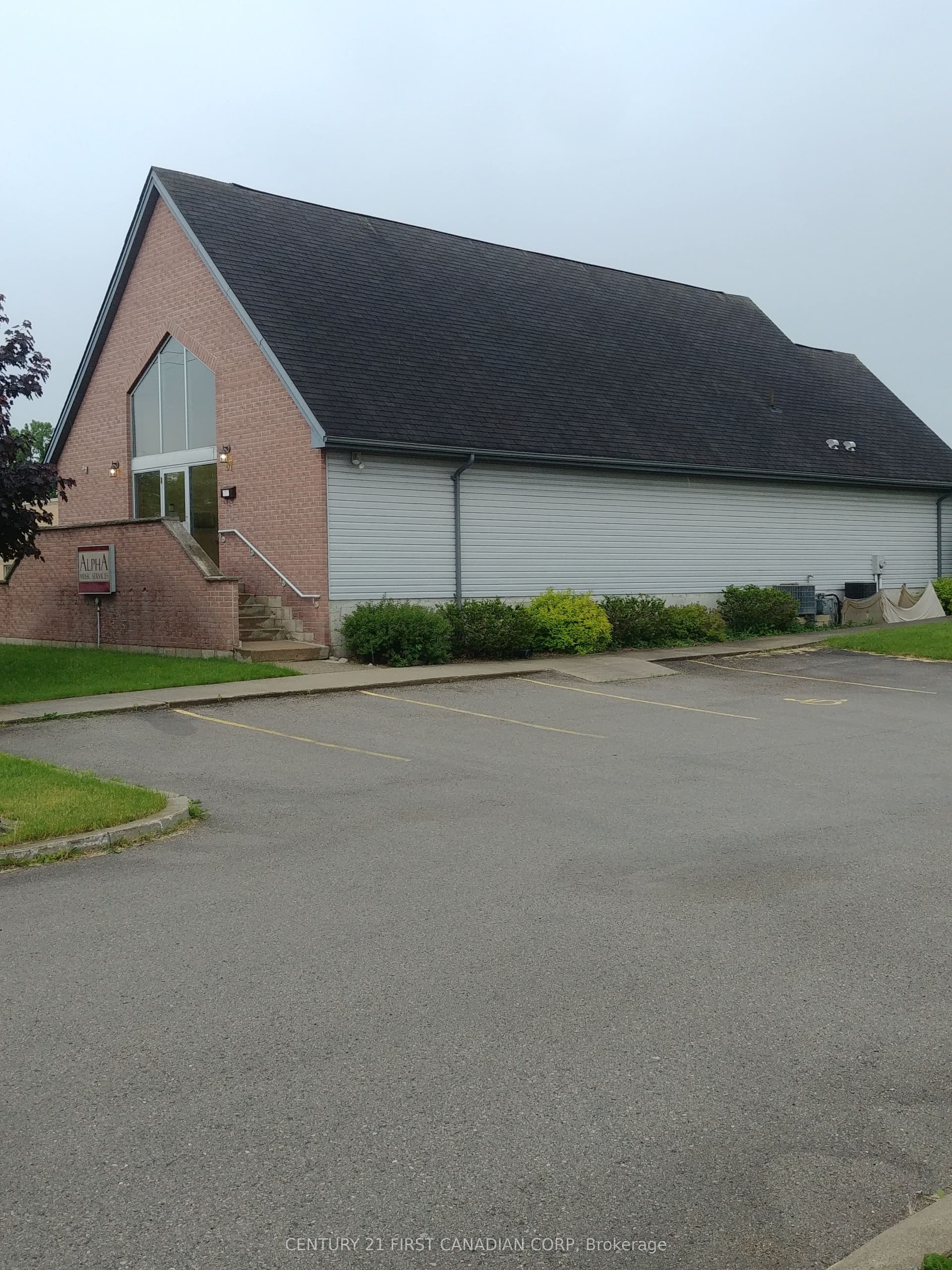 67 Meg Drive, London South, ON N6E 2V2