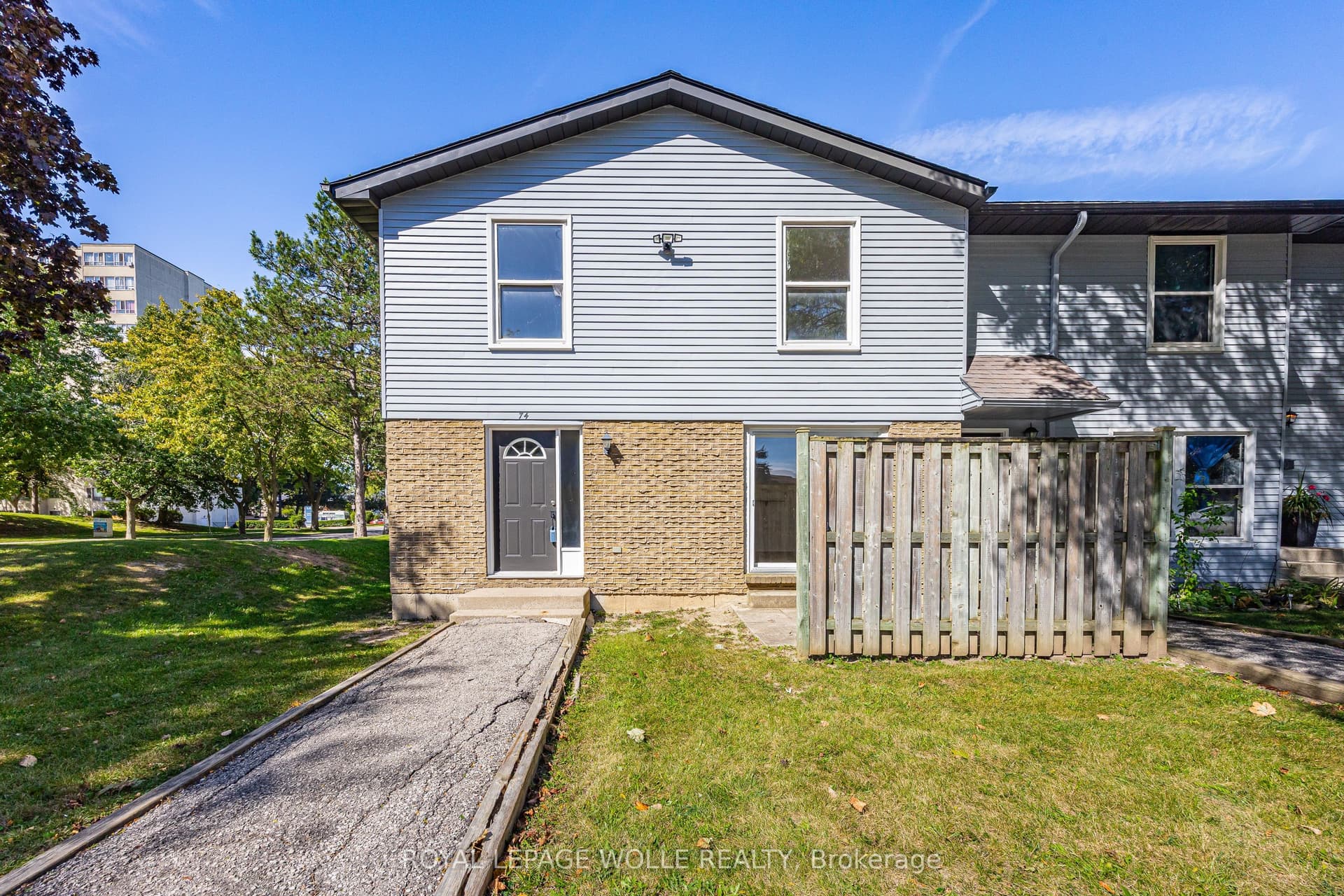 70 Fiddlers Green Road 74, London North, ON N6H 4R4