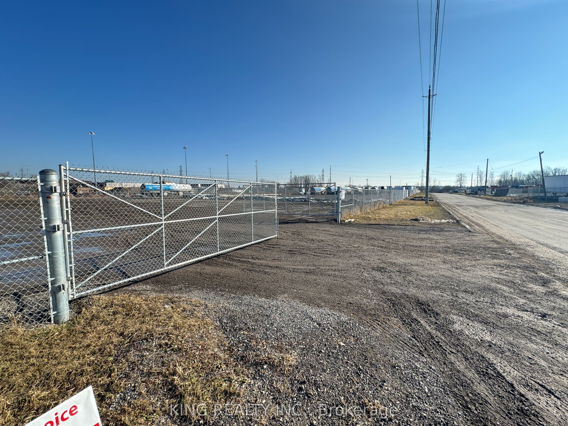 100 Shamrock Road Lot 33, London South, ON N6E 0B6