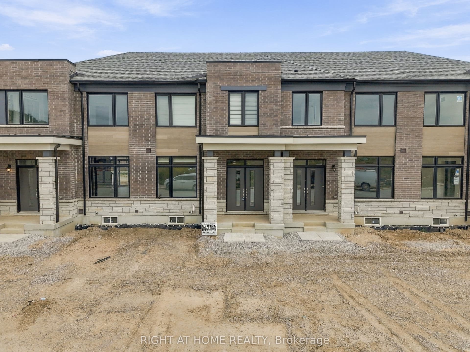 1128 Periwinkle Crescent, Woodstock, ON N4T 0R5