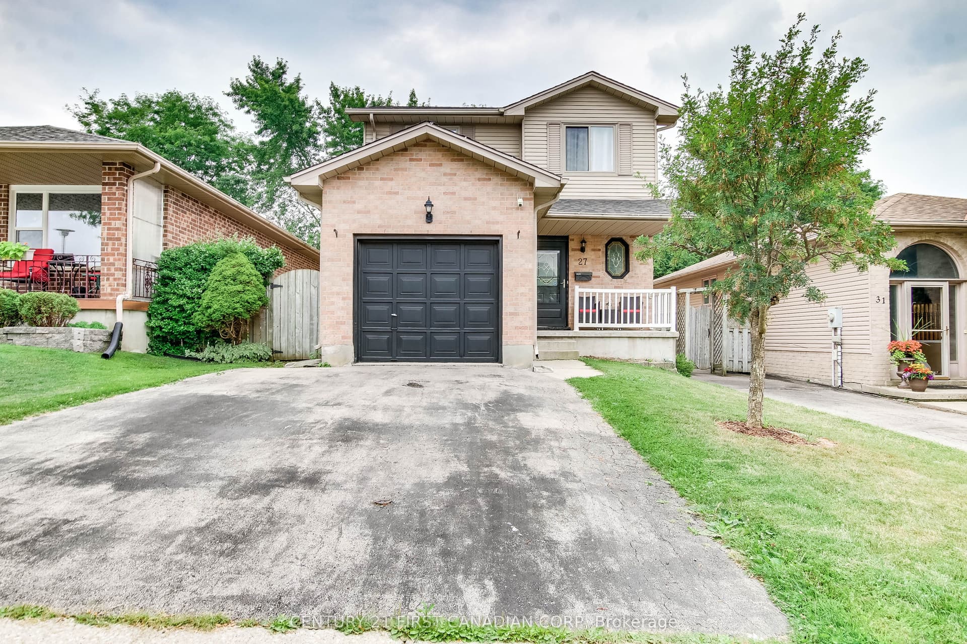27 Gerald Crescent, London South, ON N5Z 5A3
