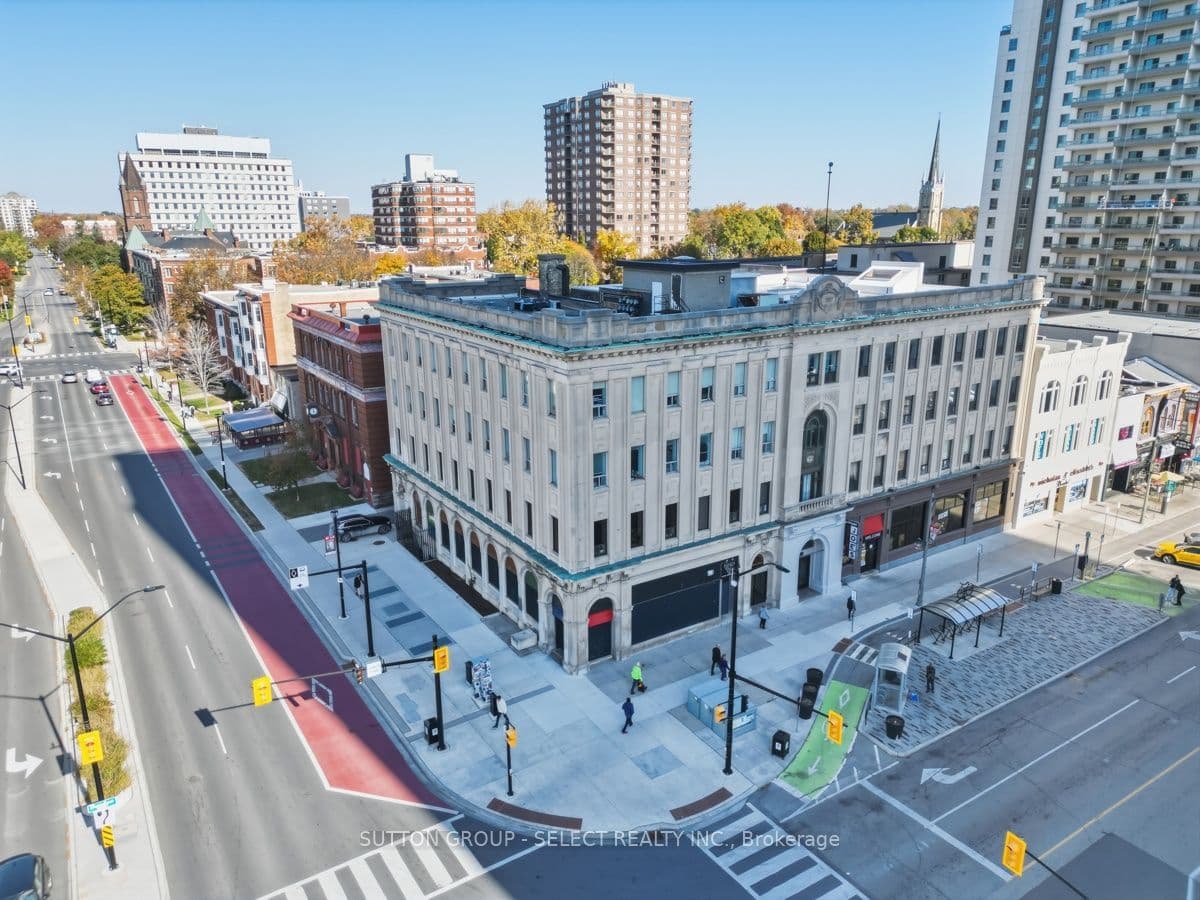 272 DUNDAS Street 203, London East, ON N6B 1T6