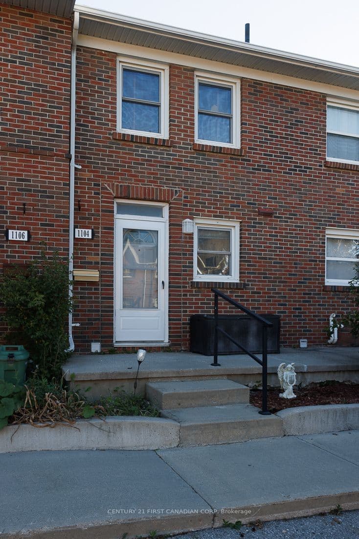 1104 Southdale Road E 13, London South, ON N6E 1B2