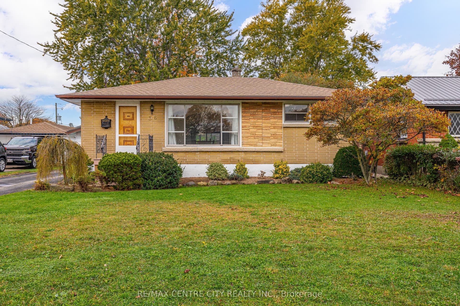 36 Coyne Street, St. Thomas, ON N5R 4K8