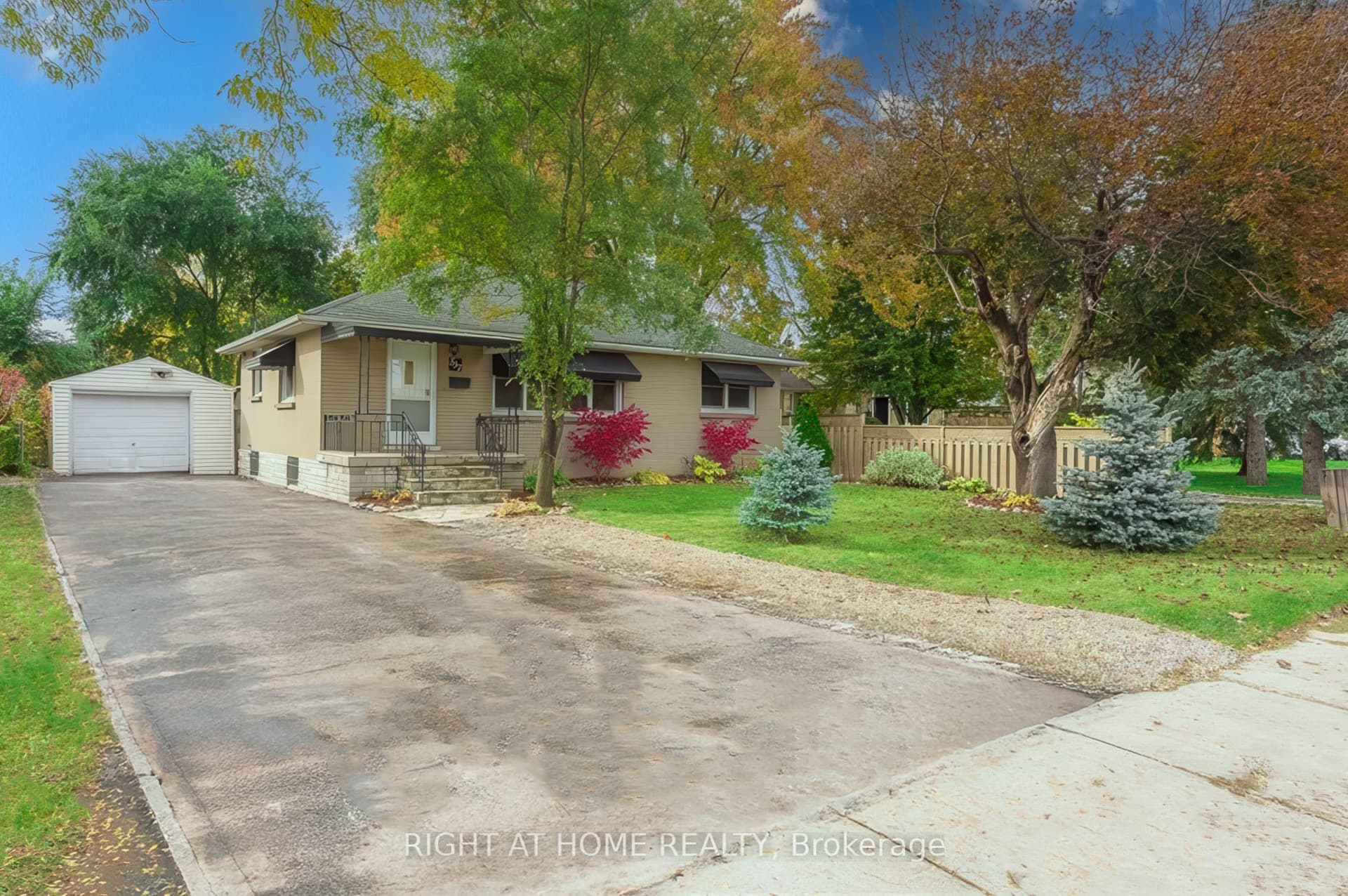 537 Clarke Road B, London East, ON N5V 2E1
