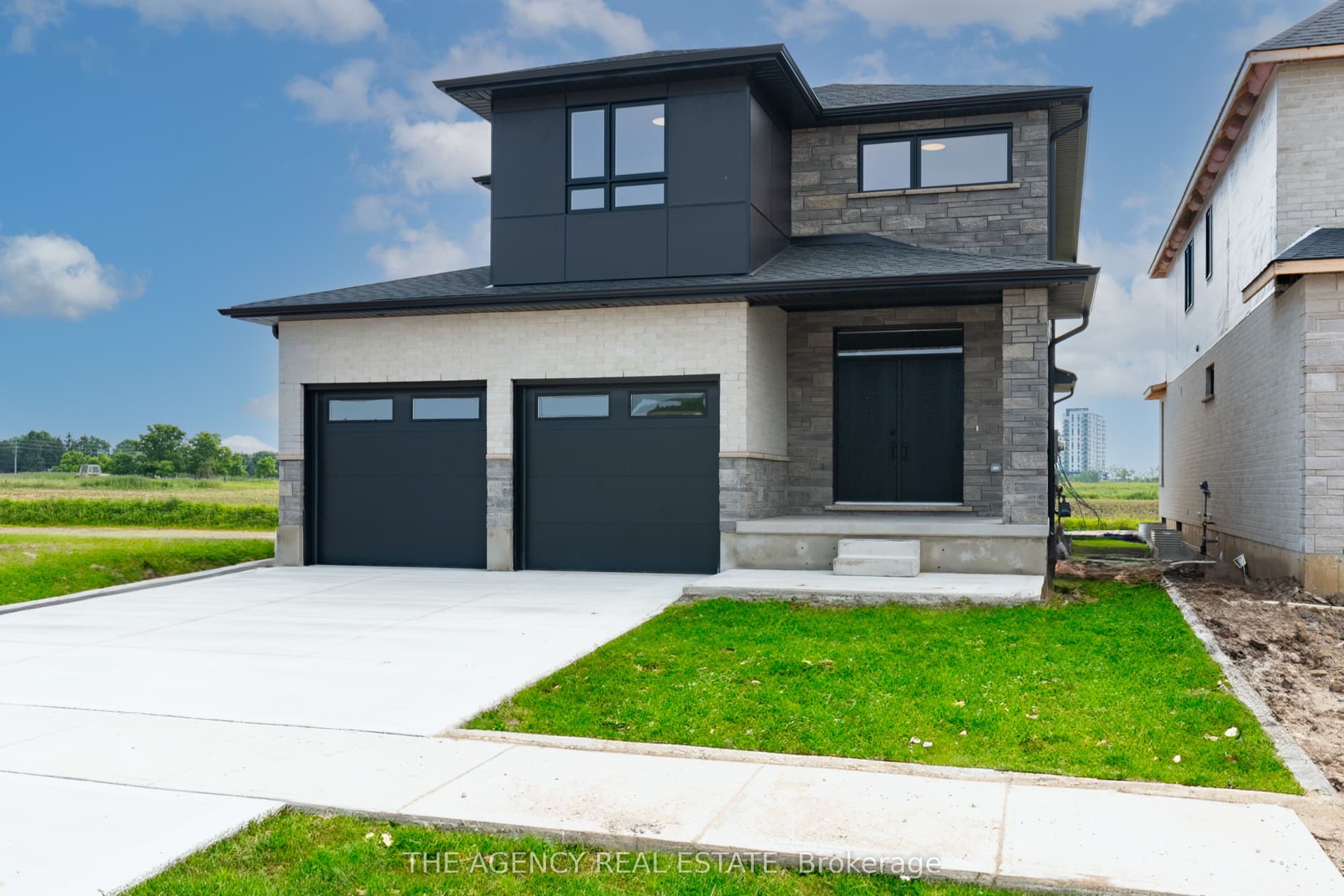 3112 Regiment Road W, London South, ON N6P 0H2