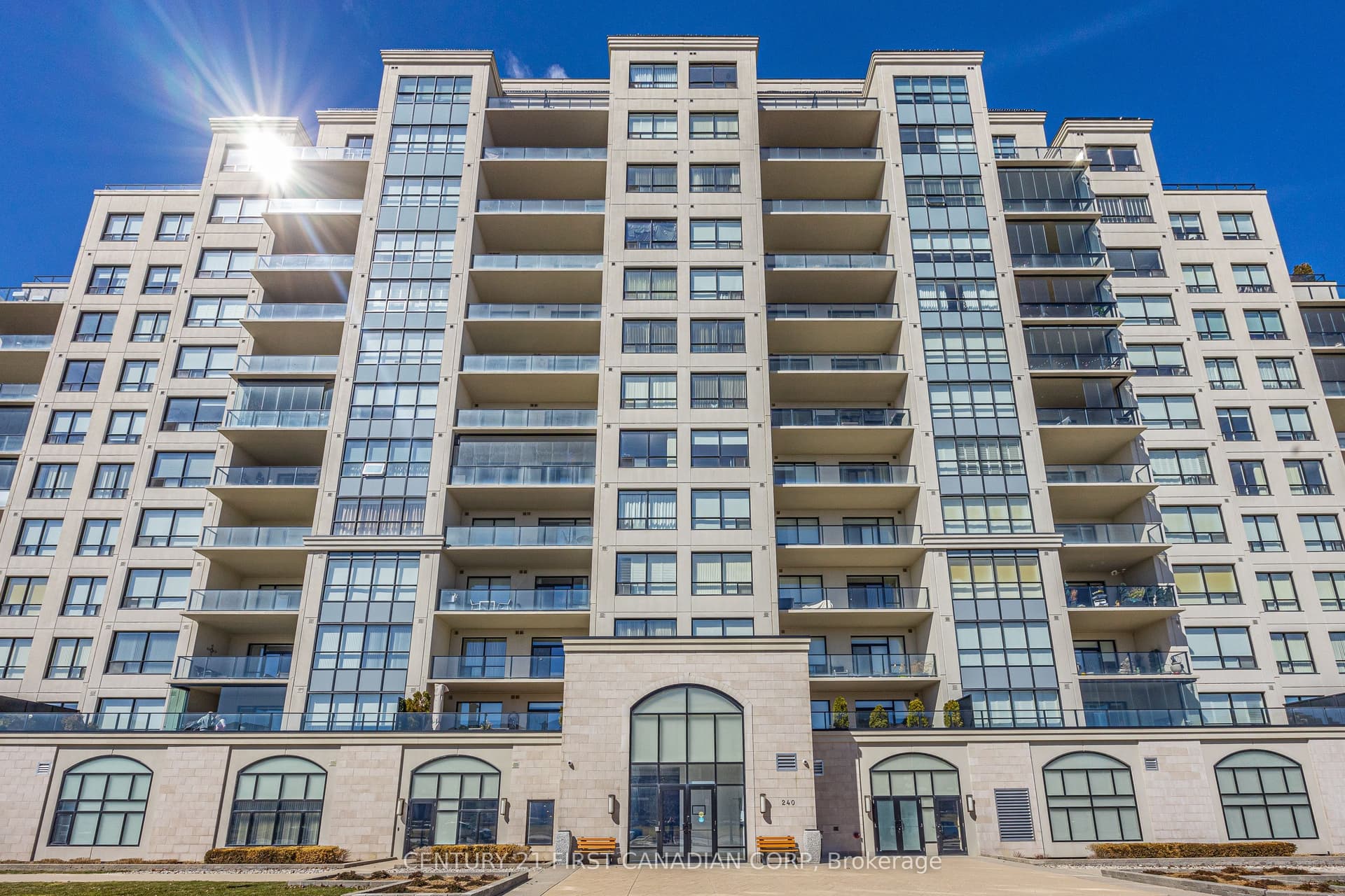 240 Village Walk Boulevard 605, London North, ON N6G 0P6