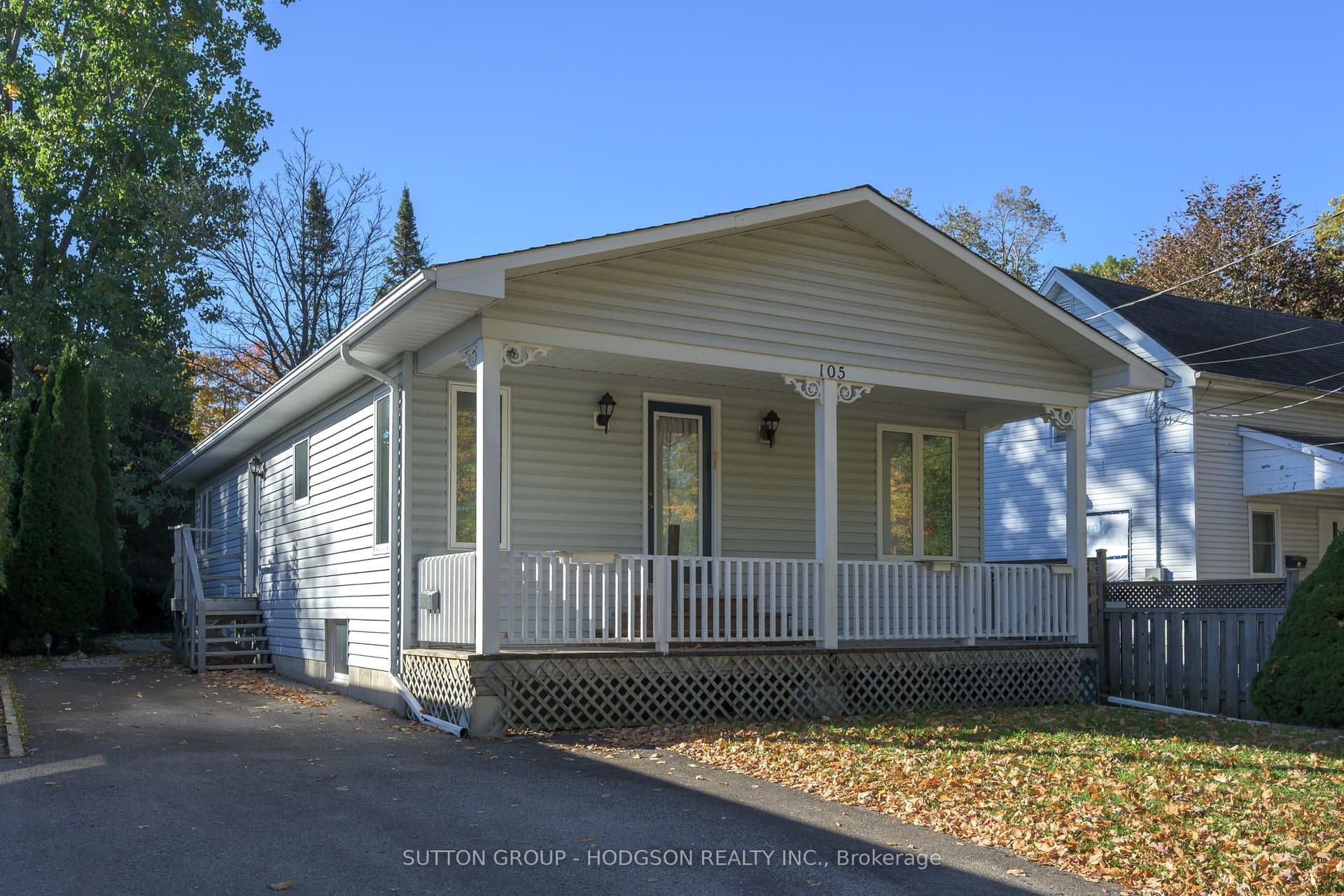 105 Tecumseh Avenue W, London South, ON N6J 1L1